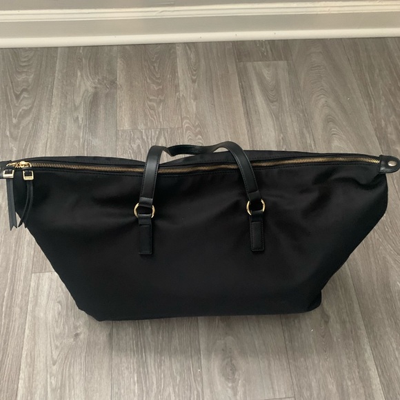 Tommy Hilfiger Weekender Bag - Picture 3 of 3